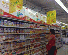 <b>包罗菜市场的卤味烤禽、现场制包糕饼及保健品</b>